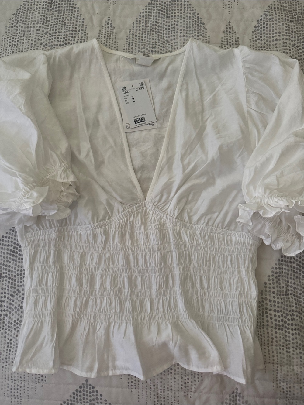 H&M White Smocked Peplum V-Neck Puff Sleeve Blouse - Picture 8 of 9